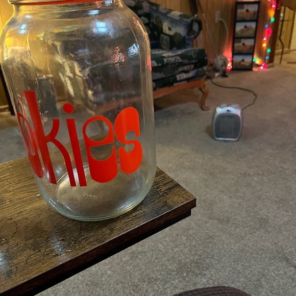 Vintage 1970’s cookie jar.  Has not been in use since then. In storage. - Picture 2 of 5